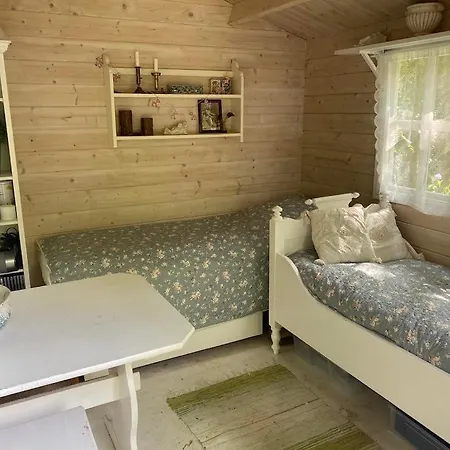 Amazing In With 2 Bedrooms, Jacuzzi And Sauna
