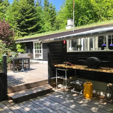 Ferienhaus Amazing In With 2 Bedrooms, Jacuzzi And Sauna